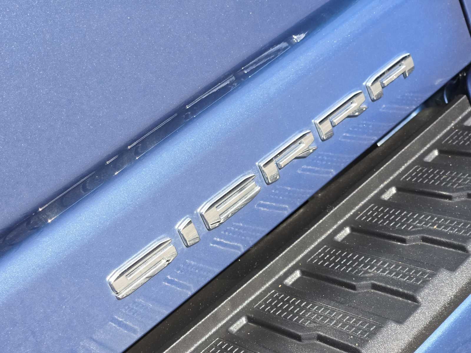 2025 GMC Sierra 2500HD Denali