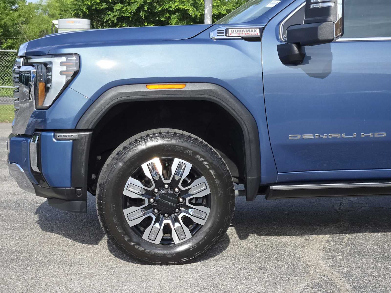 2025 GMC Sierra 2500HD Denali