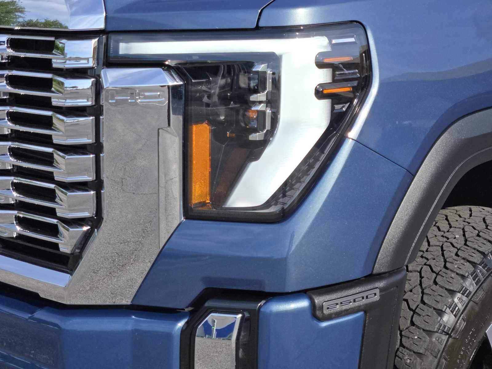 2025 GMC Sierra 2500HD Denali