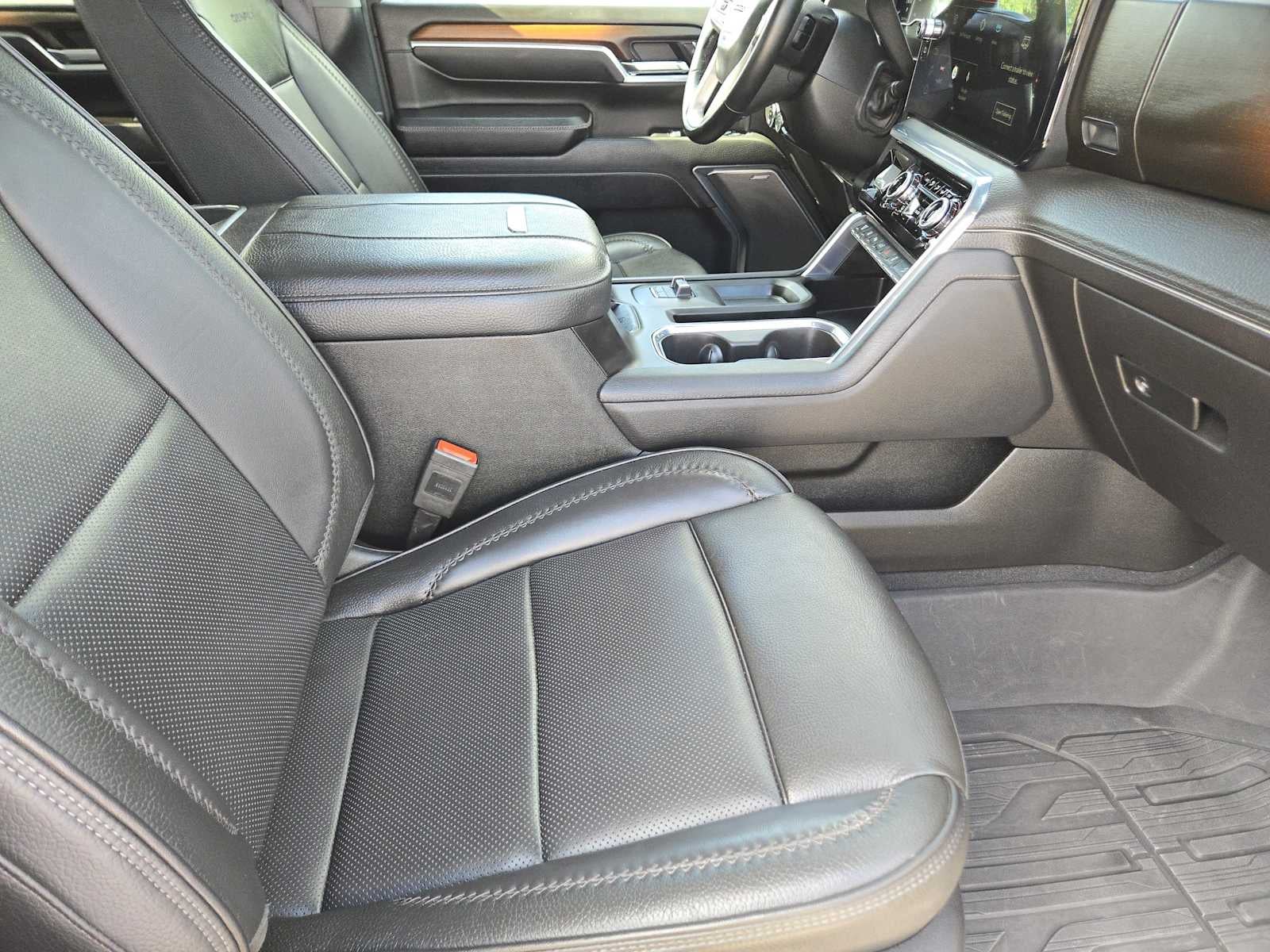 2025 GMC Sierra 3500HD Denali
