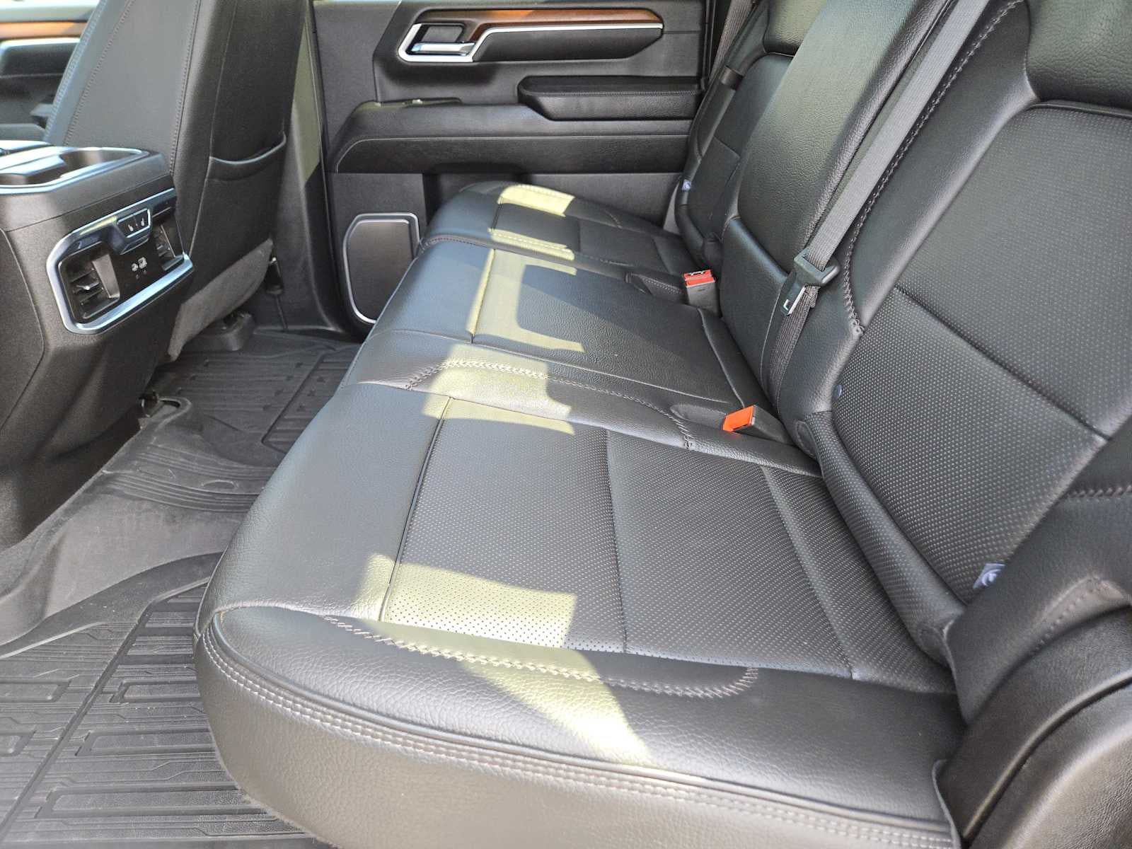 2025 GMC Sierra 3500HD Denali