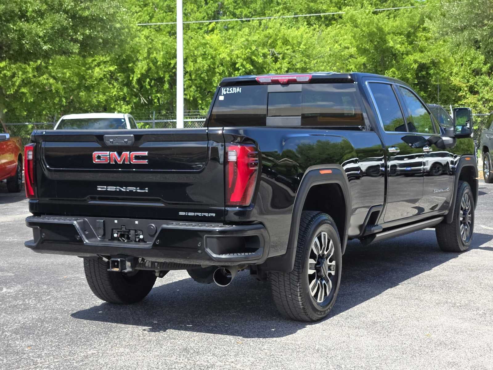 2025 GMC Sierra 3500HD Denali