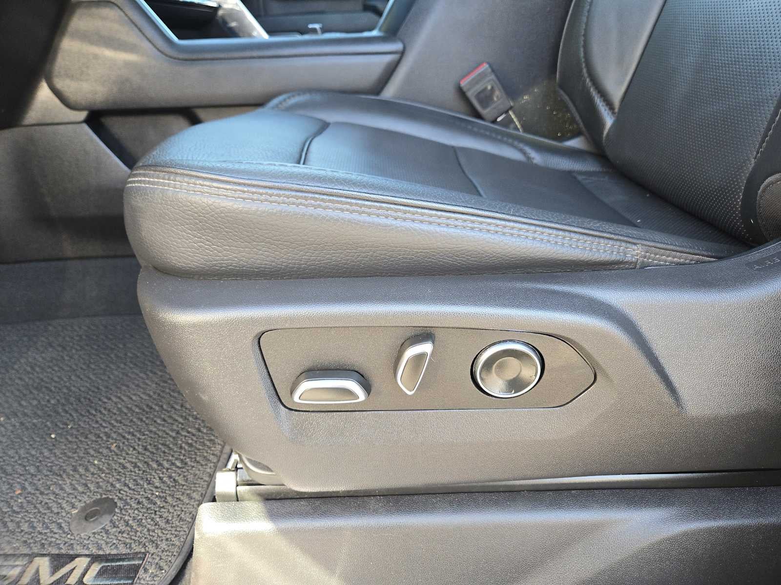 2025 GMC Sierra 3500HD Denali