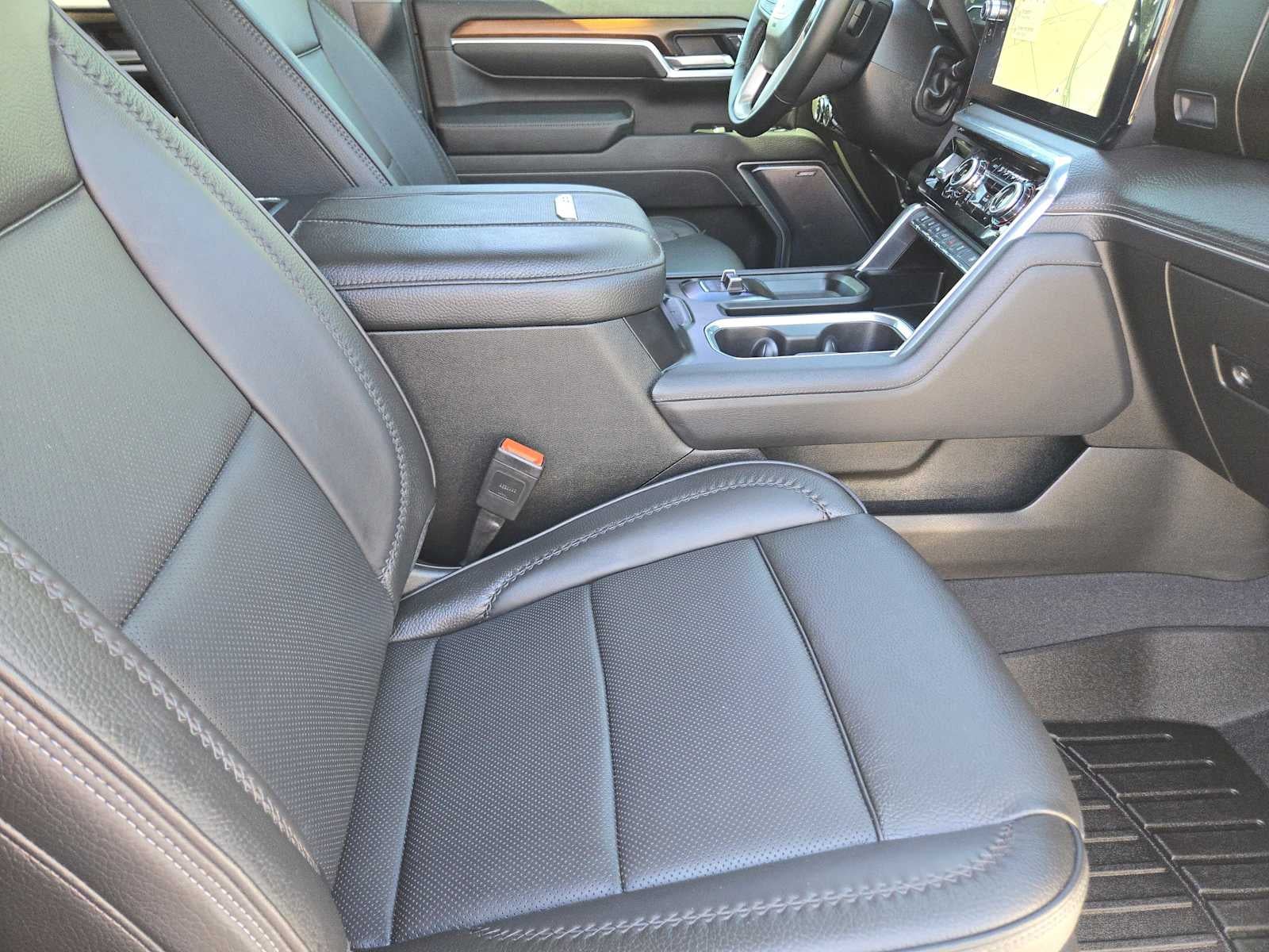 2025 GMC Sierra 3500HD Denali