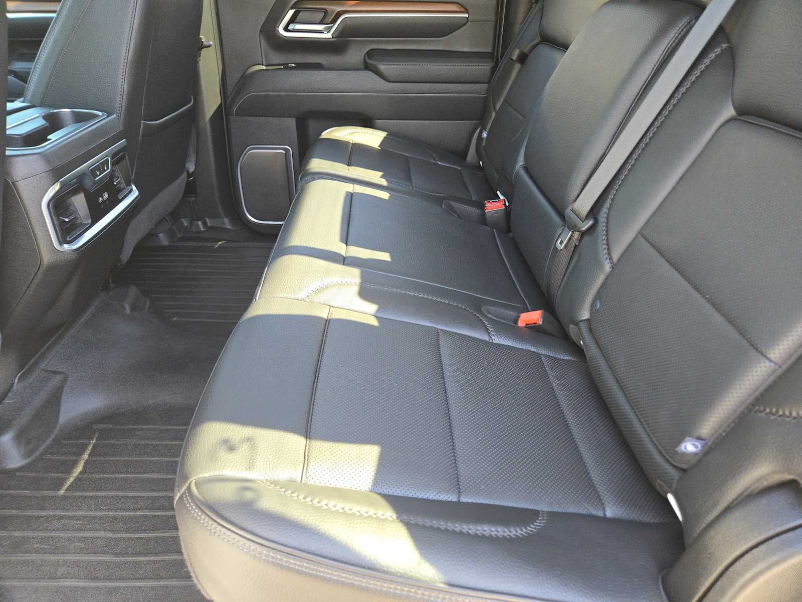 2025 GMC Sierra 3500HD Denali