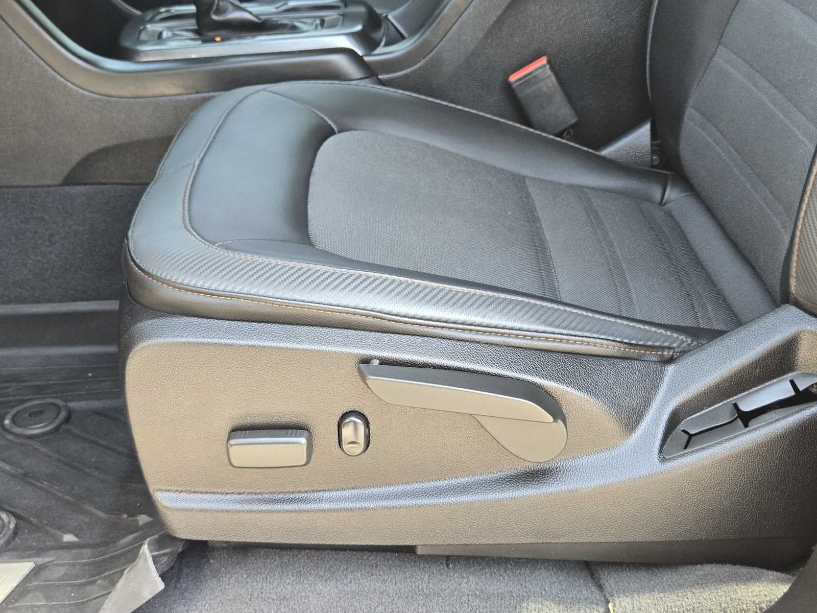 2021 GMC Canyon 4WD AT4 w/Cloth