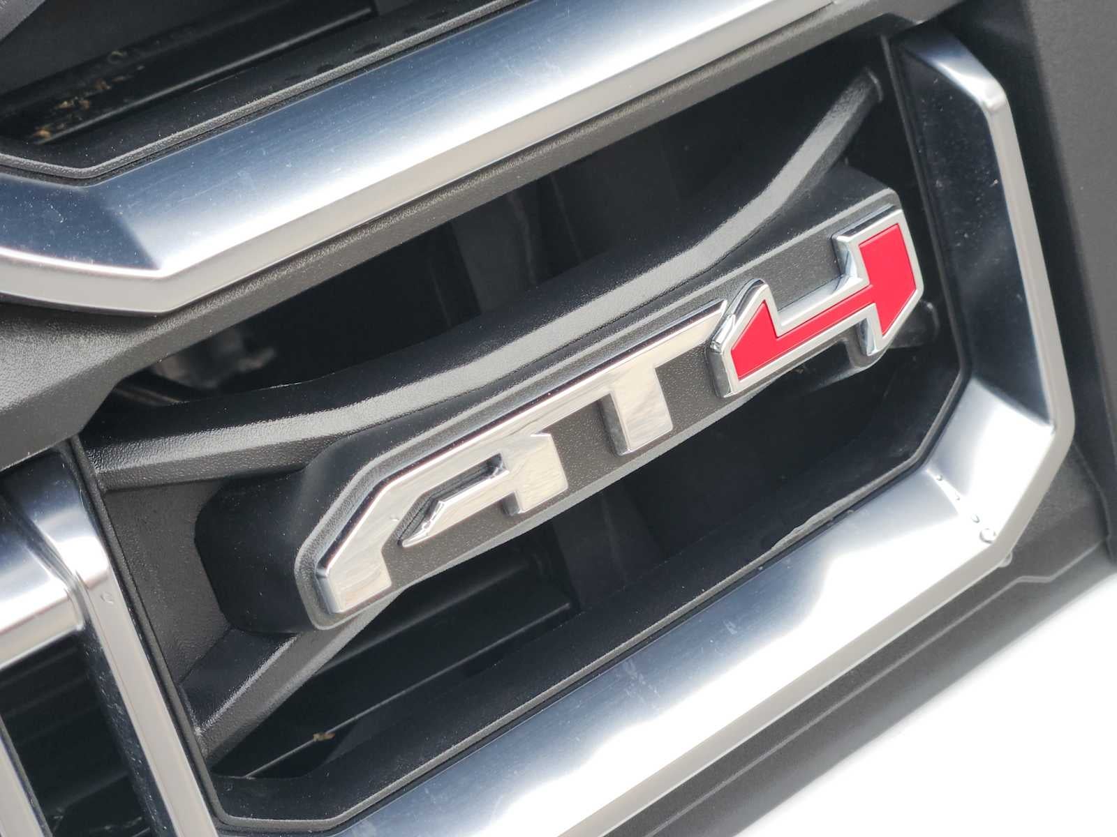 2026 GMC Canyon 4WD AT4
