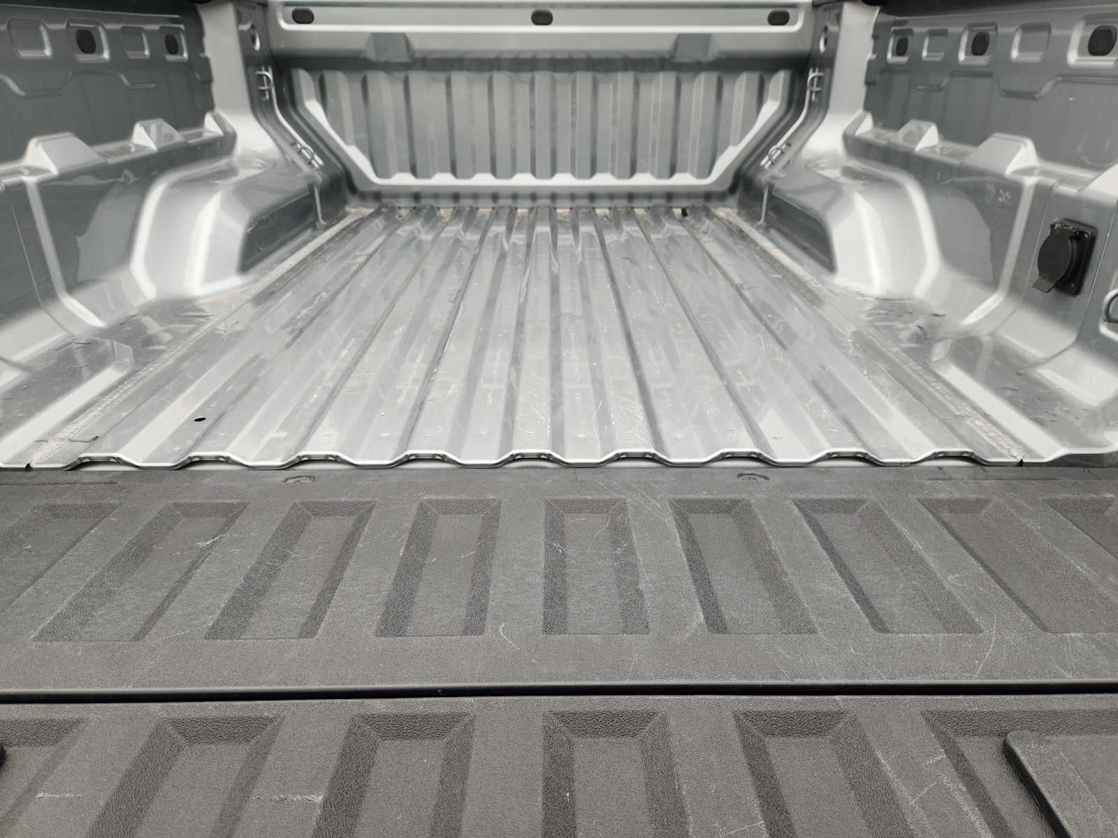 2023 GMC Canyon 4WD AT4