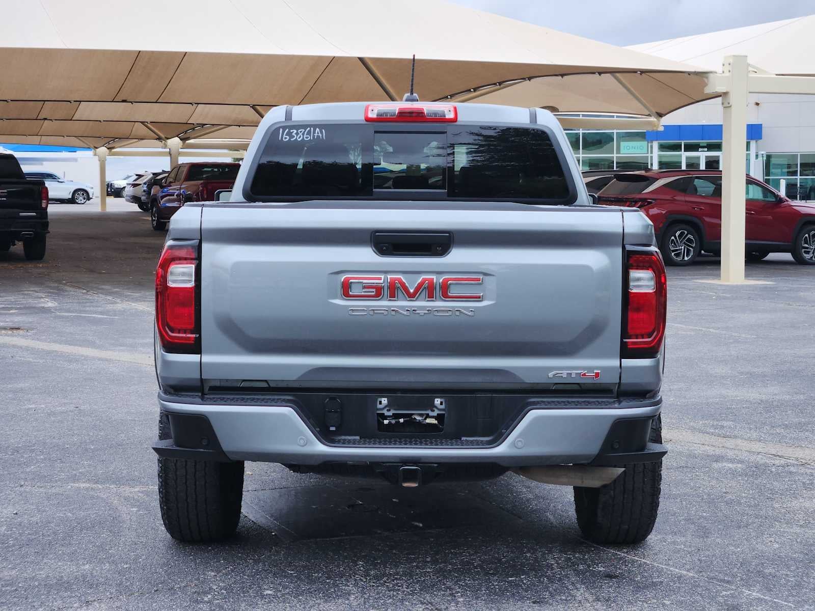 2023 GMC Canyon 4WD AT4