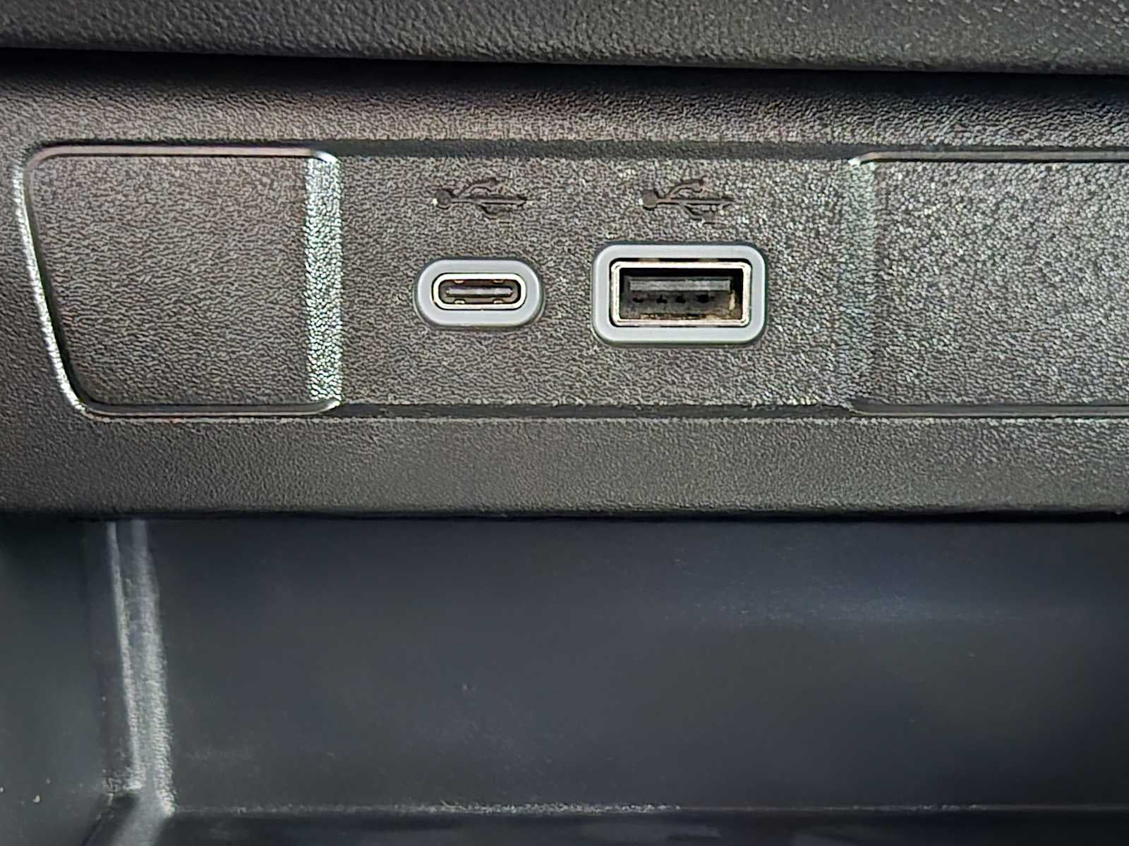 2023 GMC Canyon 4WD AT4