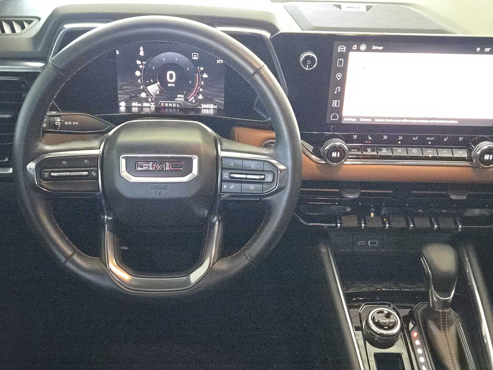 2023 GMC Canyon 4WD AT4