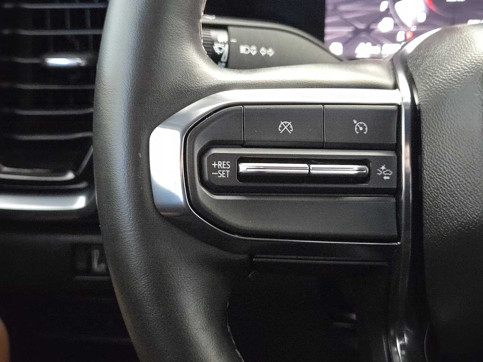 2023 GMC Canyon 4WD AT4