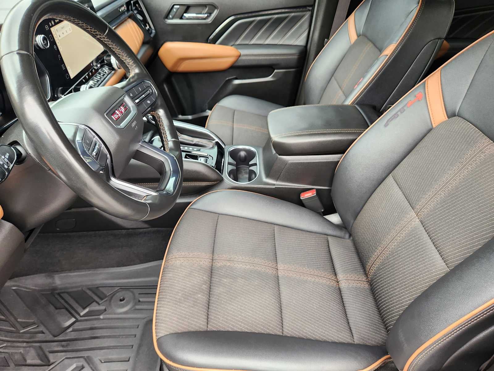 2024 GMC Canyon 4WD AT4