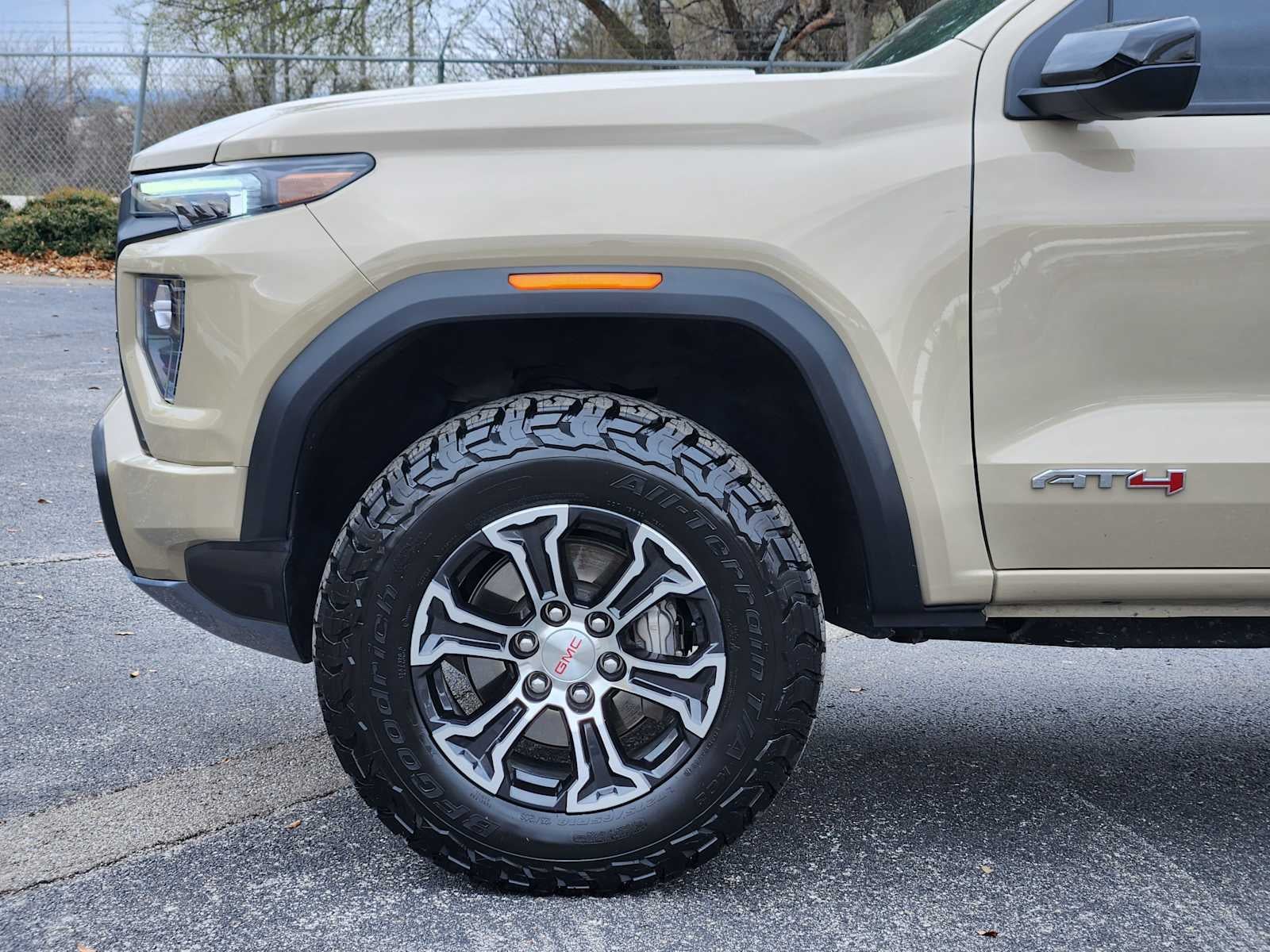 2024 GMC Canyon 4WD AT4