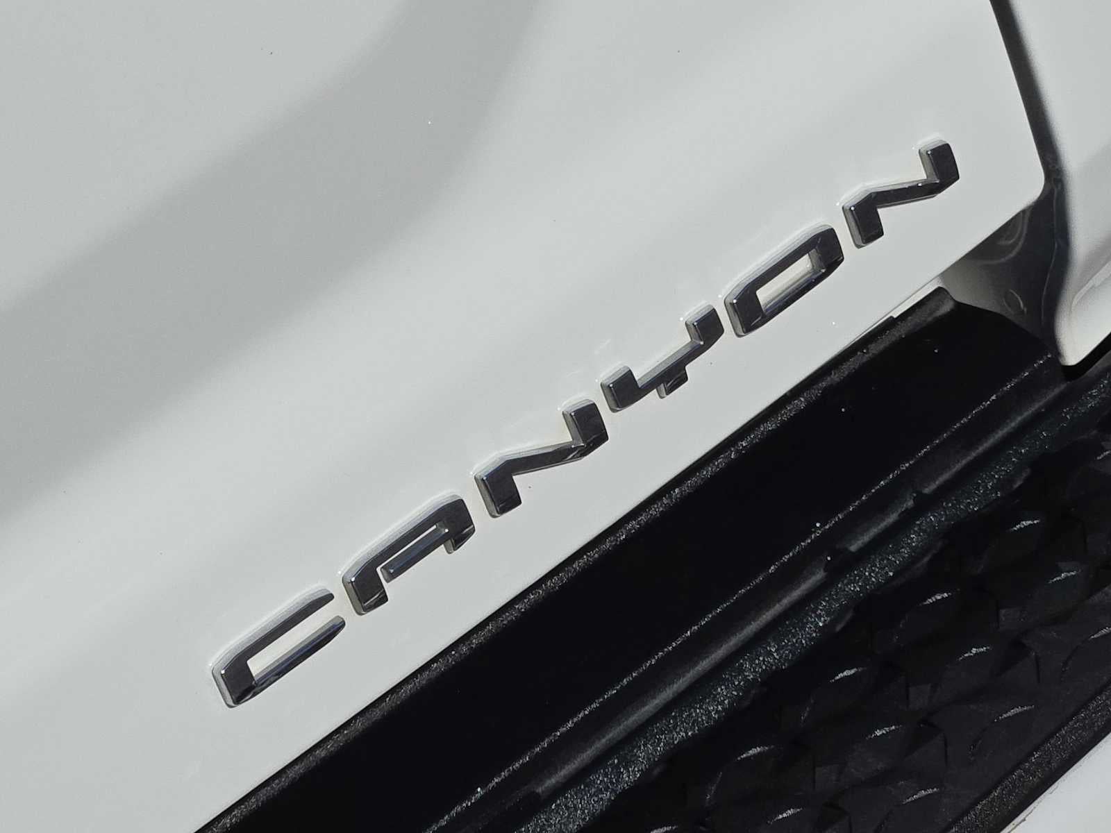 2024 GMC Canyon 4WD Denali