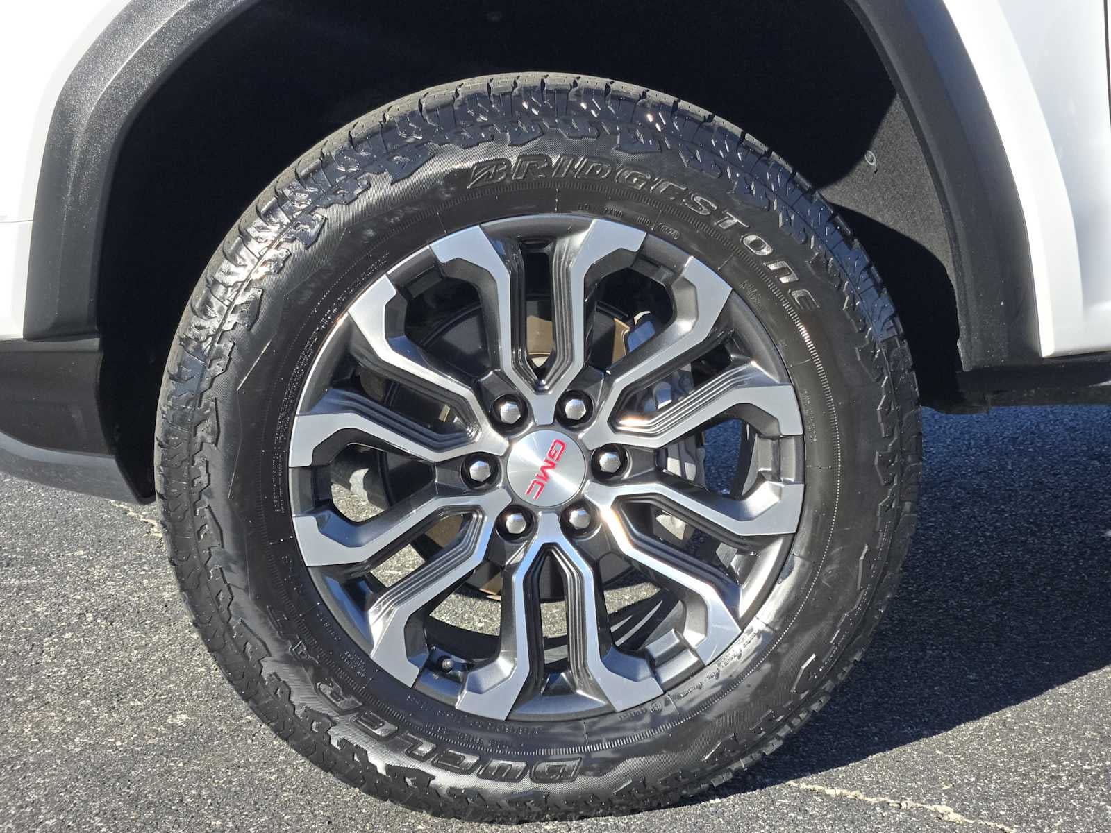 2024 GMC Canyon 4WD Denali