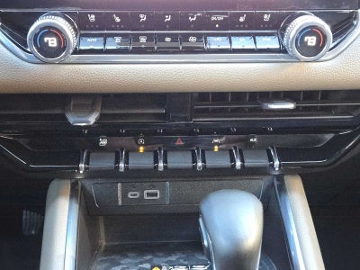 2024 GMC Canyon 4WD Denali