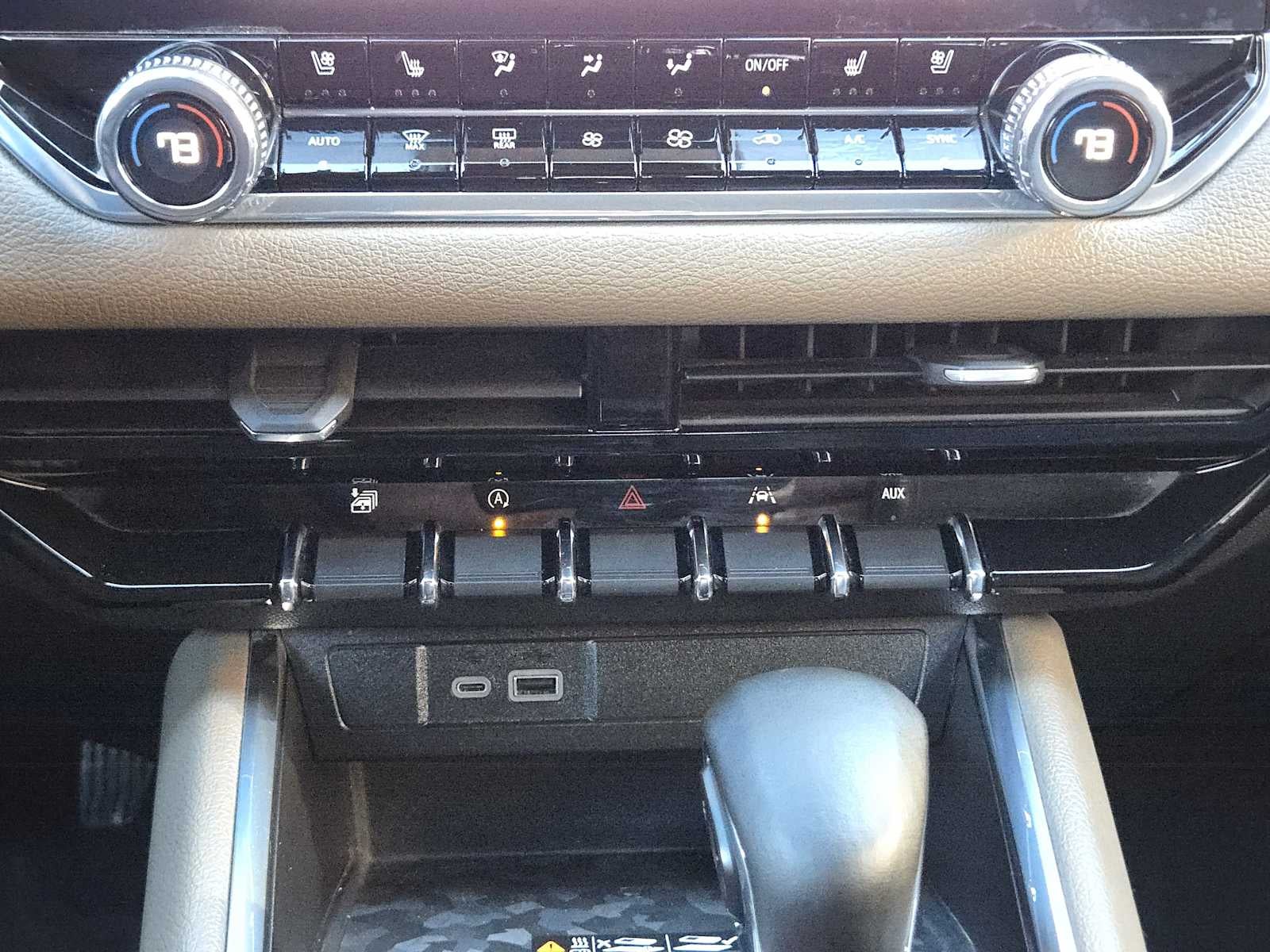 2024 GMC Canyon 4WD Denali