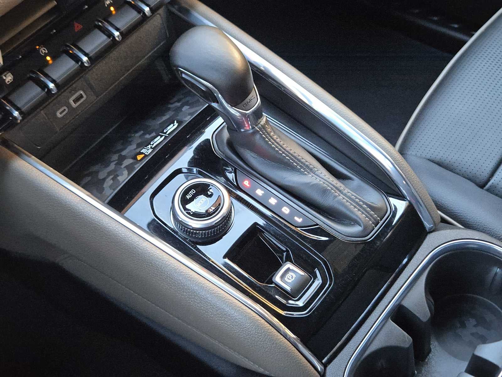 2024 GMC Canyon 4WD Denali