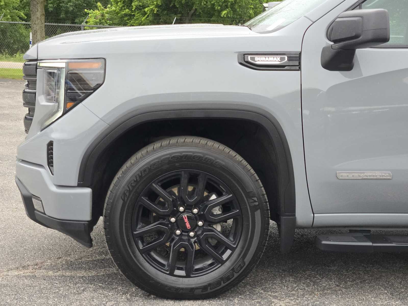 2024 GMC Sierra 1500 Elevation