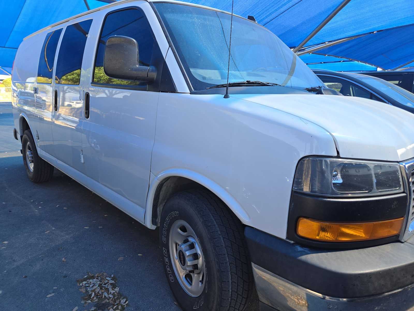 2020 GMC Savana Cargo Van RWD 2500 135"