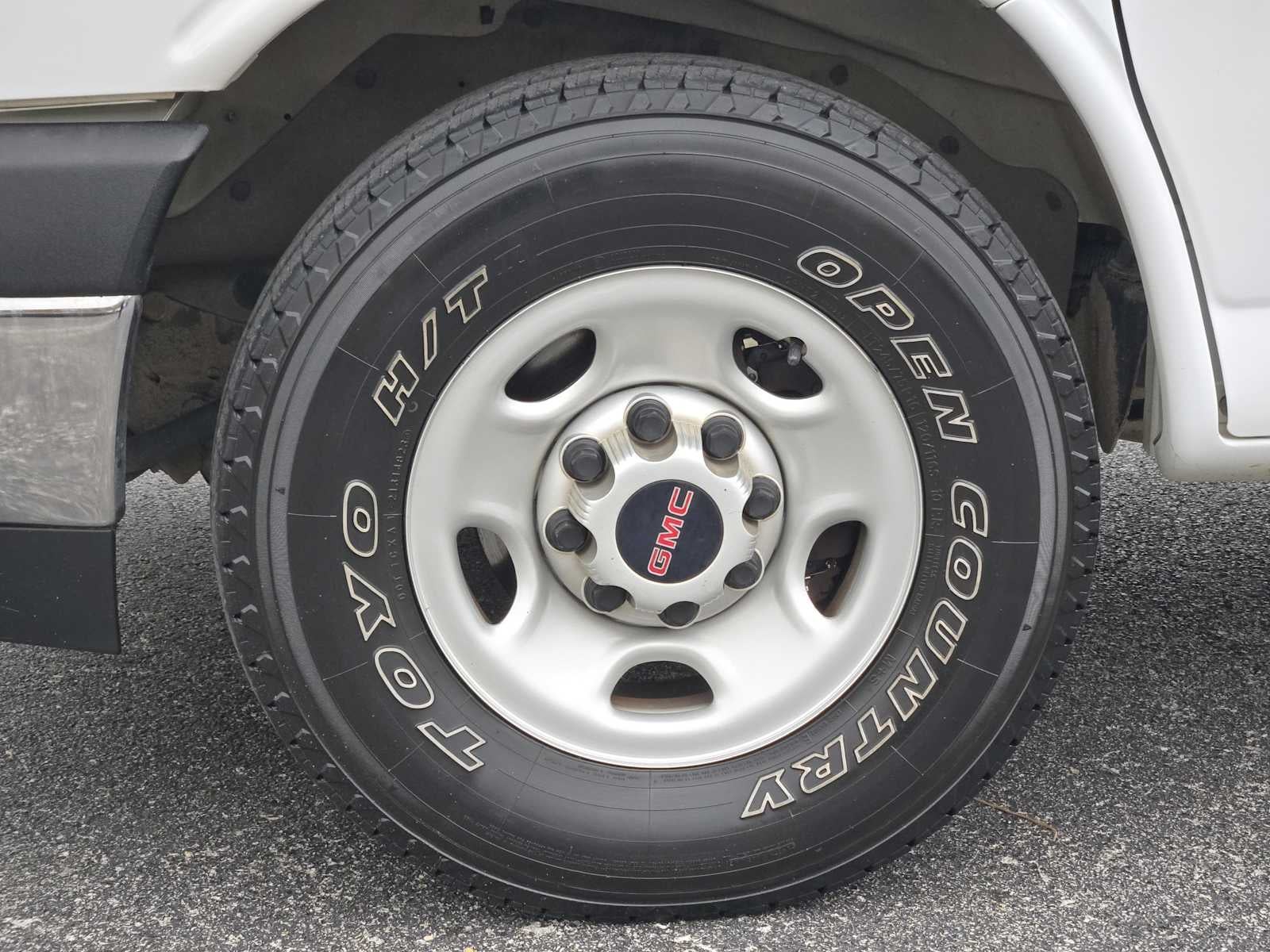 2020 GMC Savana Cargo Van RWD 2500 135"