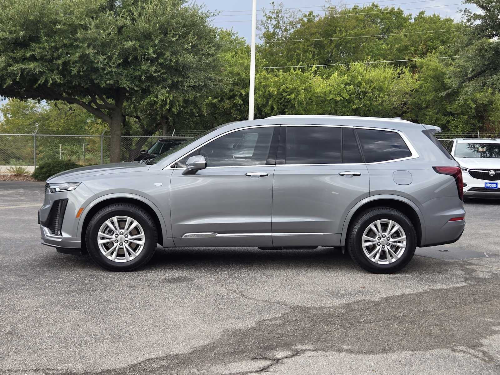 2023 Cadillac XT6 FWD Luxury
