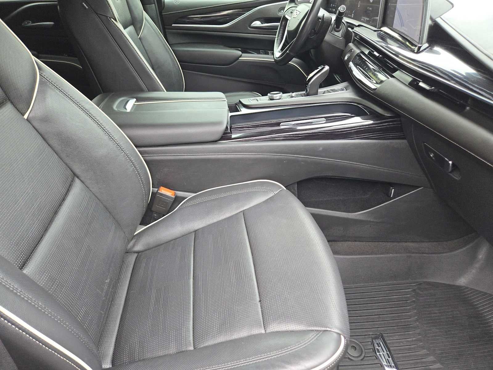 2023 Cadillac Escalade 4WD Sport