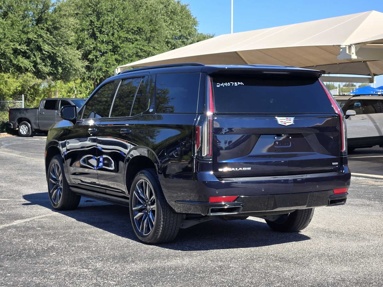 2023 Cadillac Escalade 4WD Sport Platinum