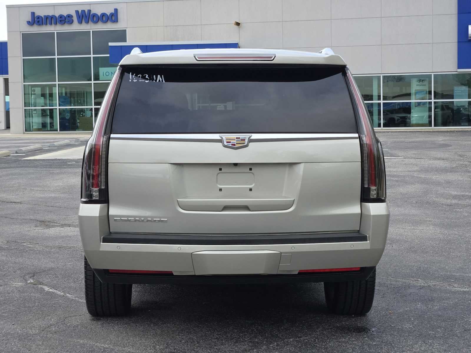 2015 Cadillac Escalade ESV Luxury