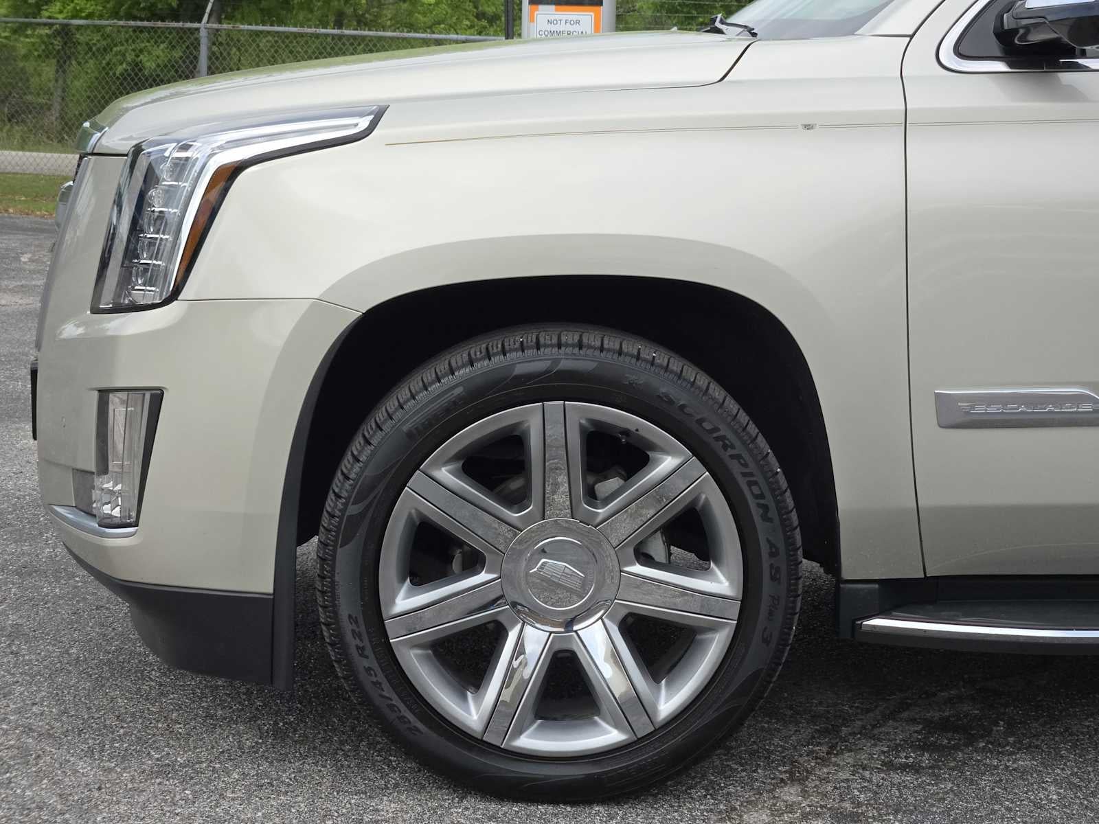 2015 Cadillac Escalade ESV Luxury