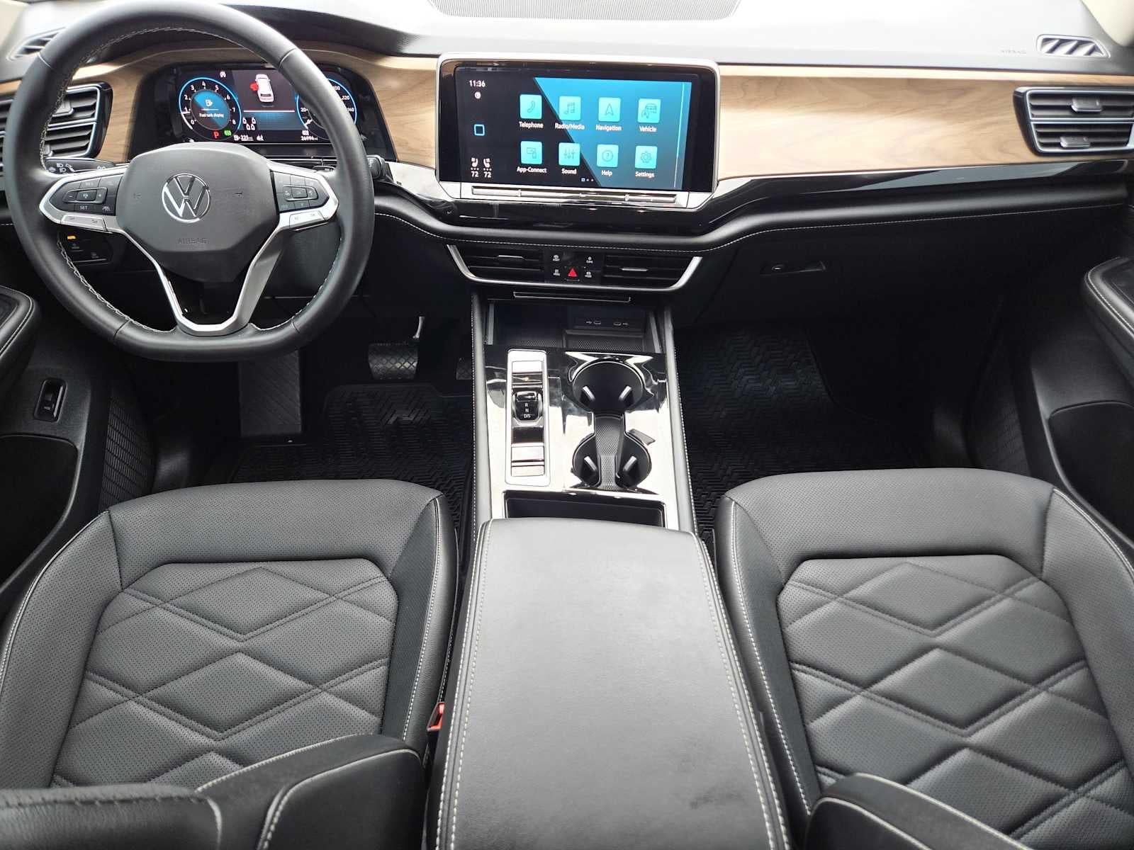 2024 Volkswagen Atlas 2.0T SE w/Technology