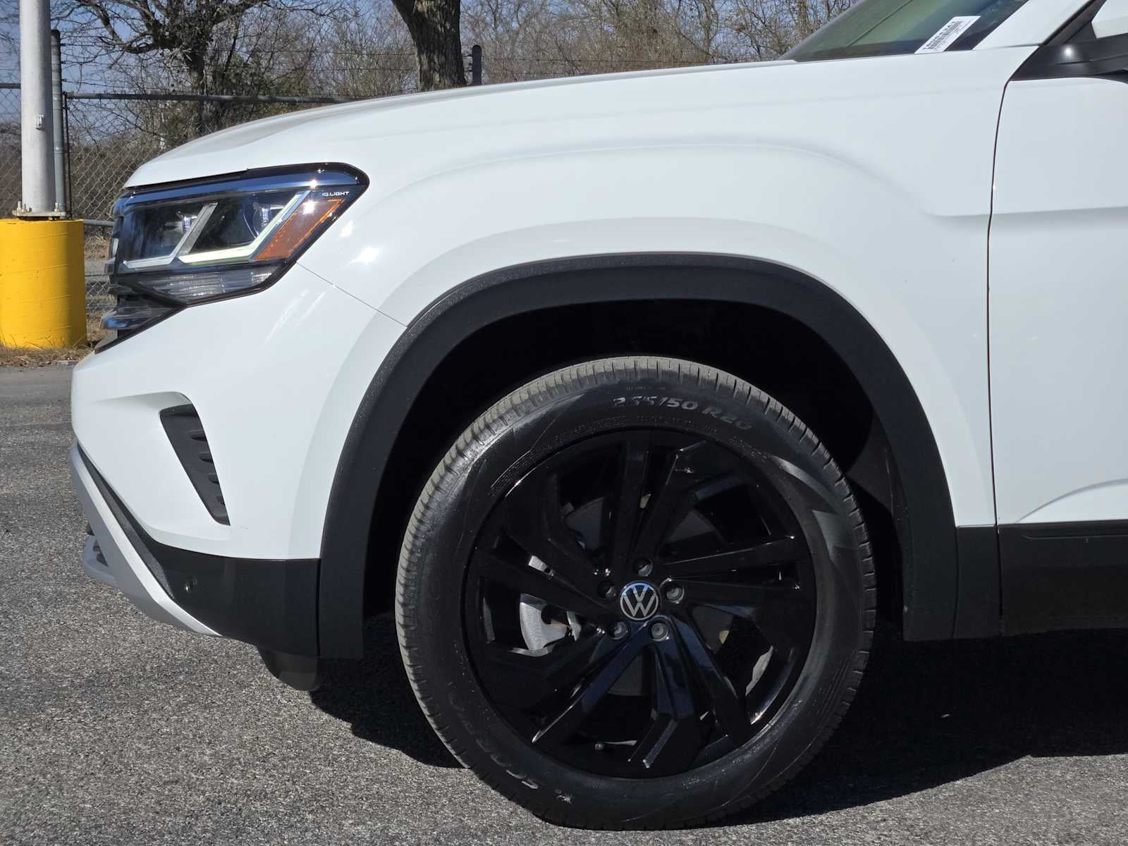 2023 Volkswagen Atlas 2.0T SE w/Technology