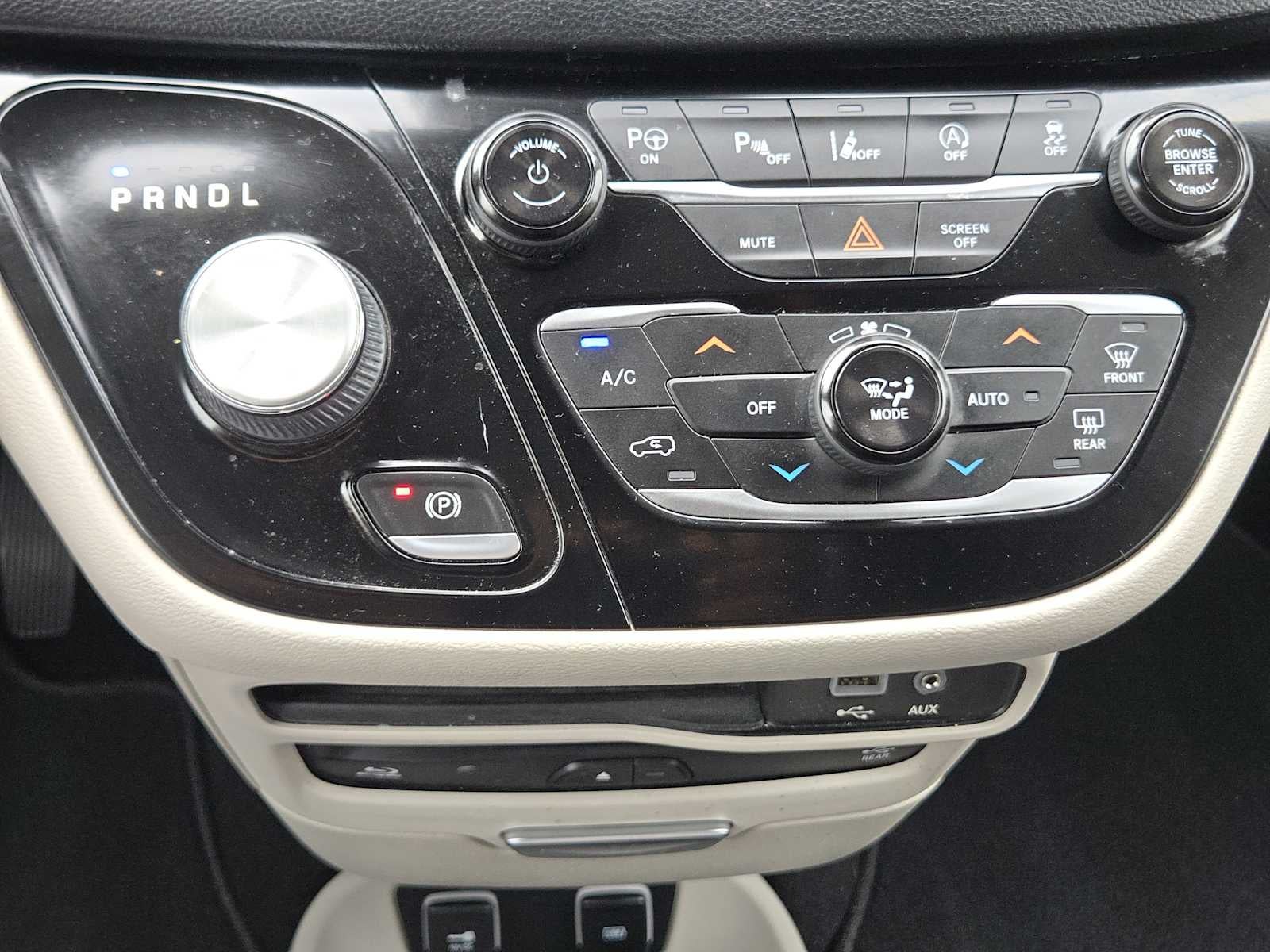 2019 Chrysler Pacifica Touring L Plus