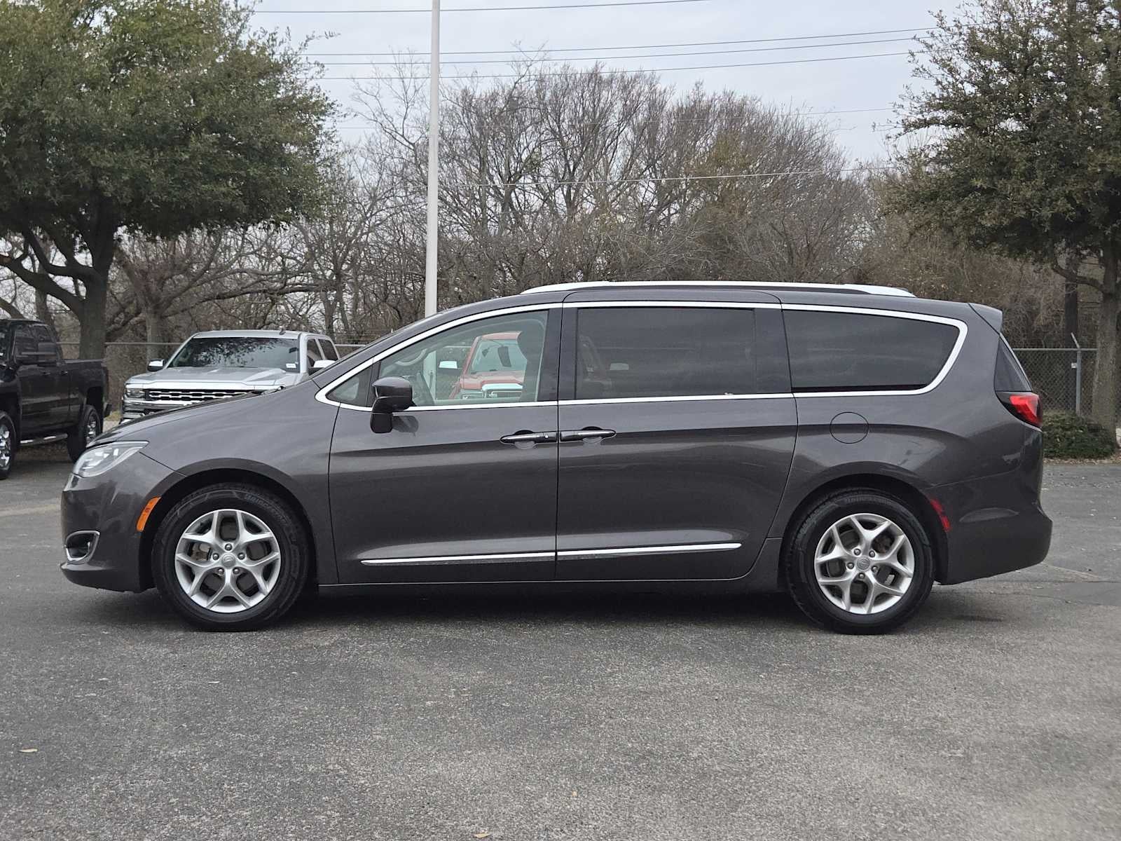 2019 Chrysler Pacifica Touring L Plus