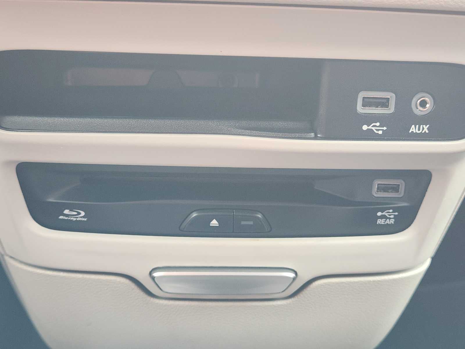 2019 Chrysler Pacifica Touring Plus