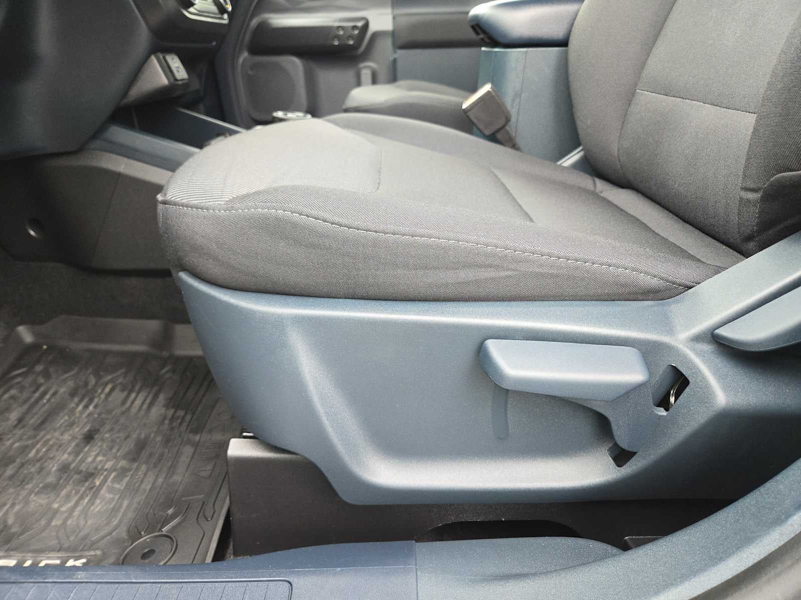 2024 Ford Maverick XL