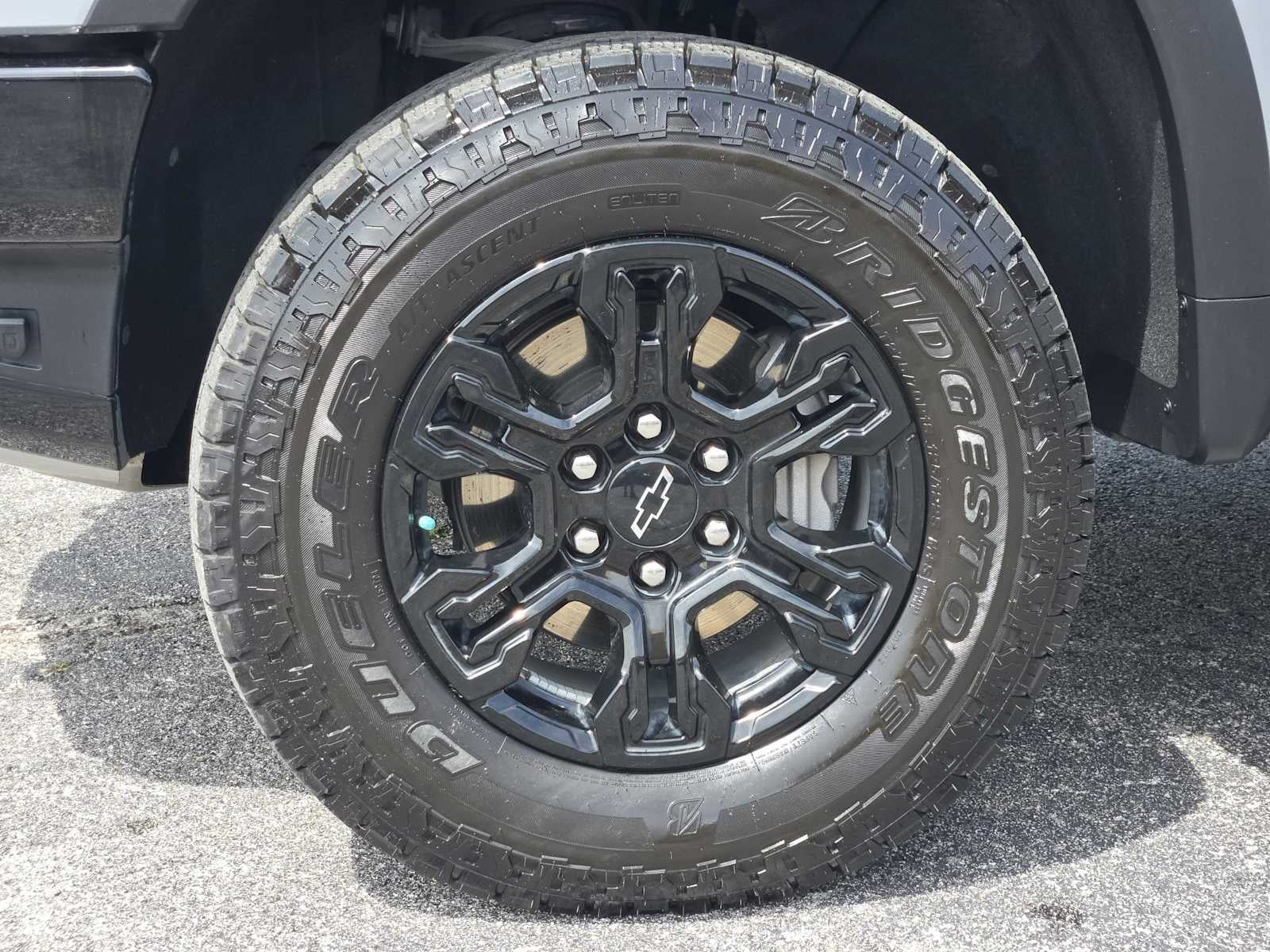2024 Chevrolet Silverado 1500 ZR2