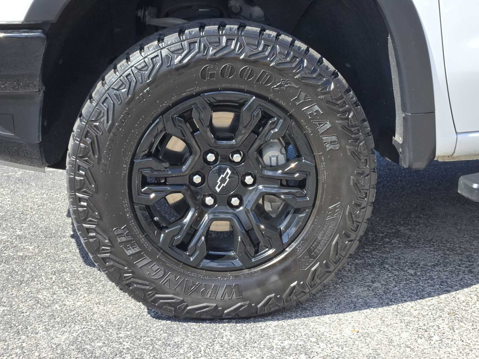 2023 Chevrolet Silverado 1500 ZR2