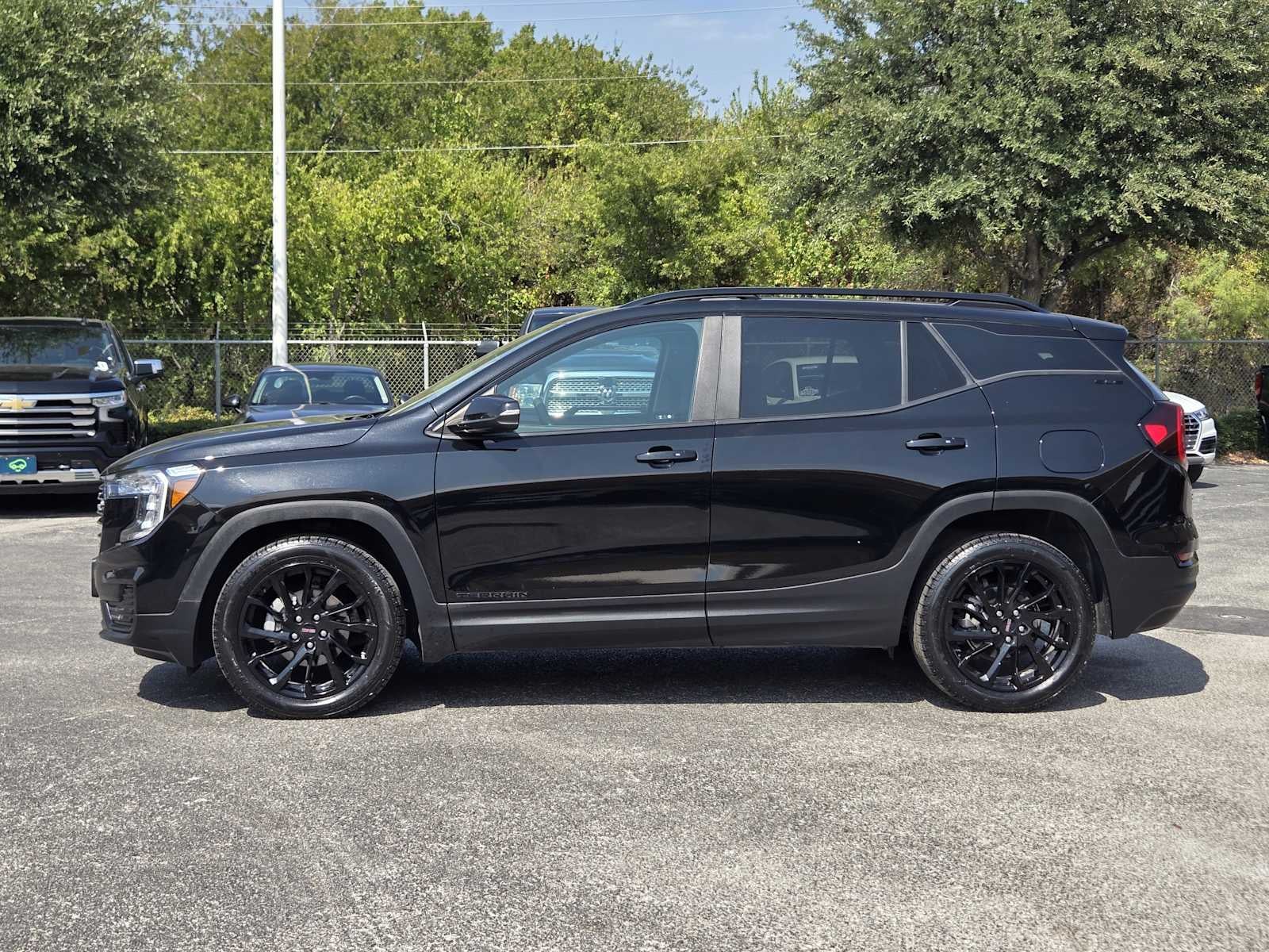 2023 GMC Terrain SLE