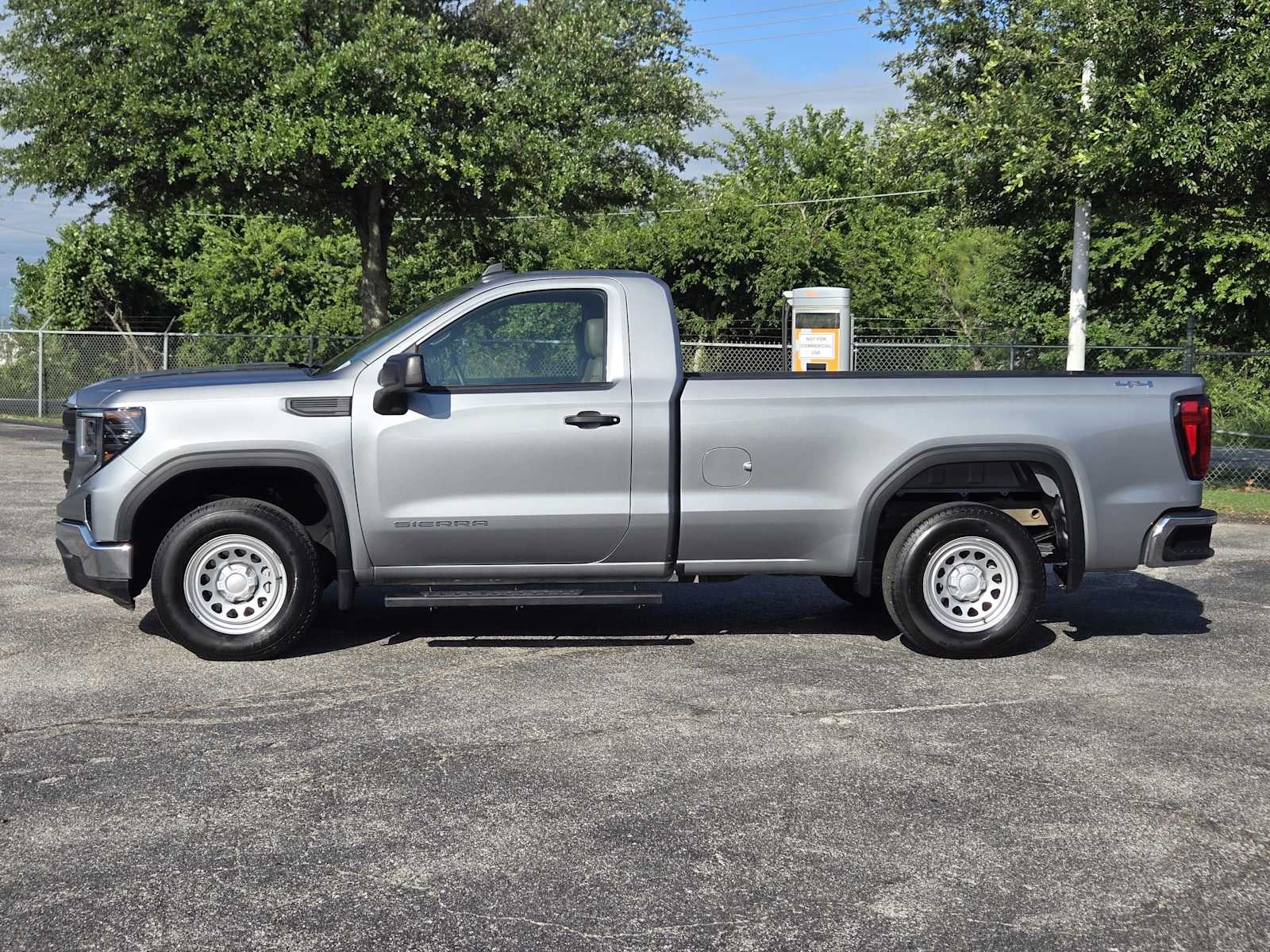 2025 GMC Sierra 1500 Pro