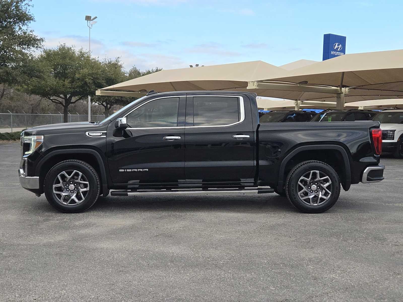 2021 GMC Sierra 1500 SLT