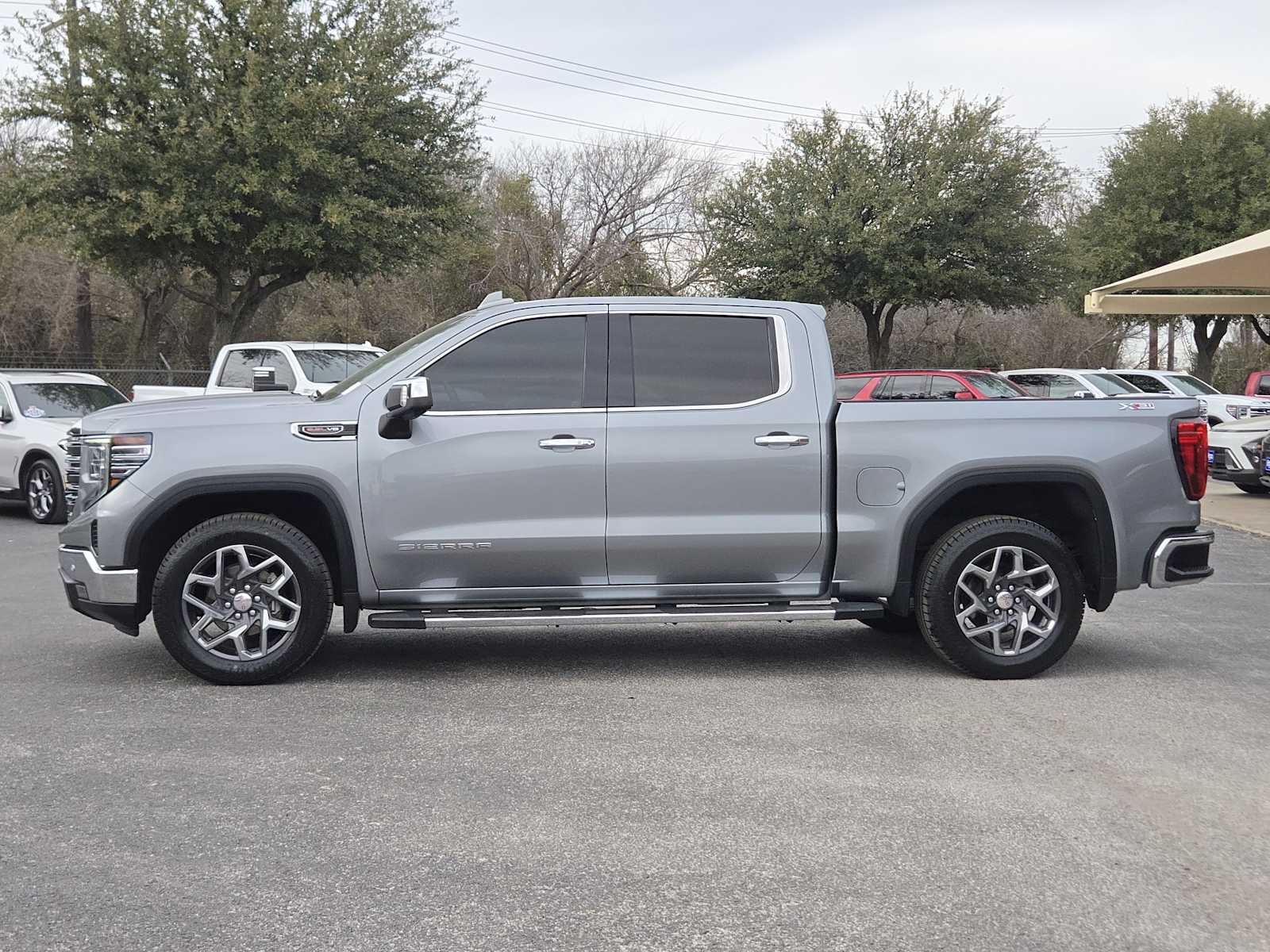 2023 GMC Sierra 1500 SLT
