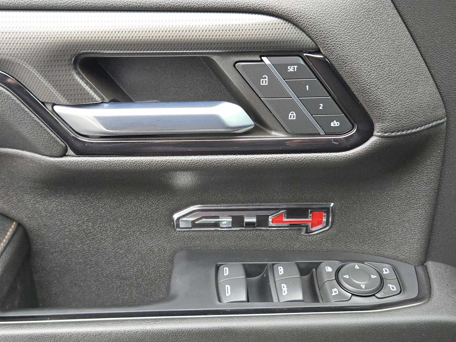 2023 GMC Sierra 1500 AT4