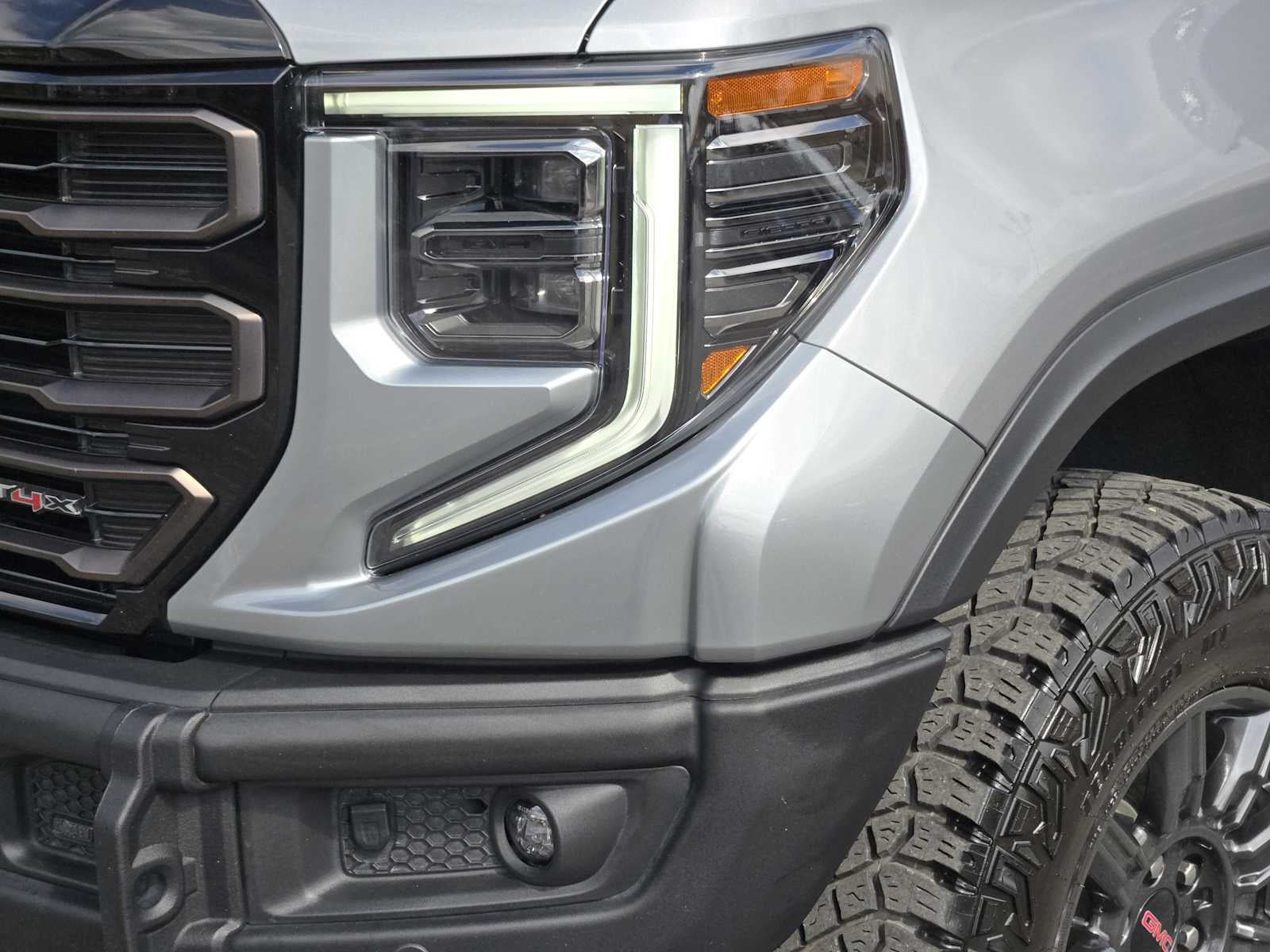 2025 GMC Sierra 1500 AT4X