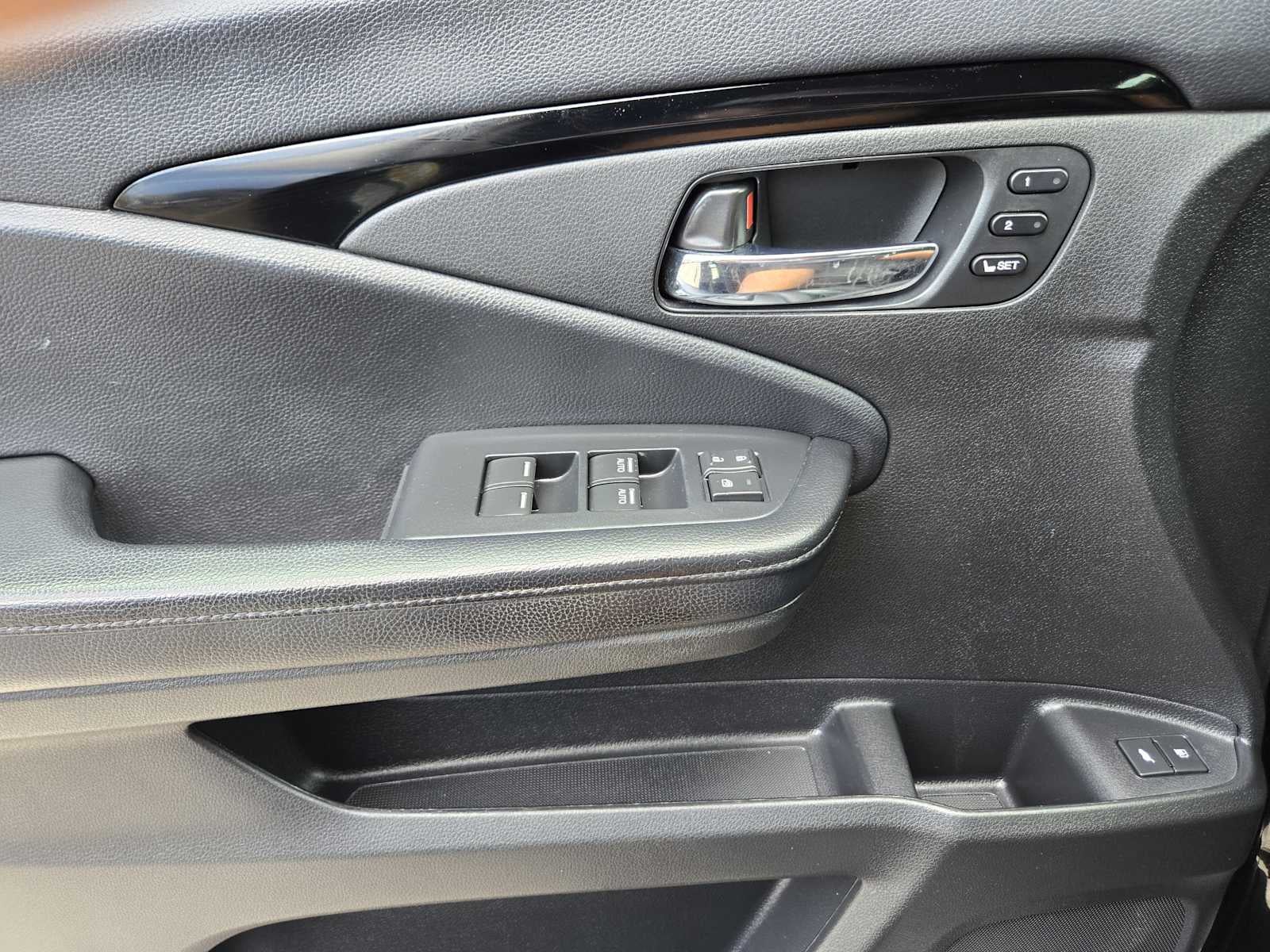 2021 Honda Pilot Touring 8-Passenger