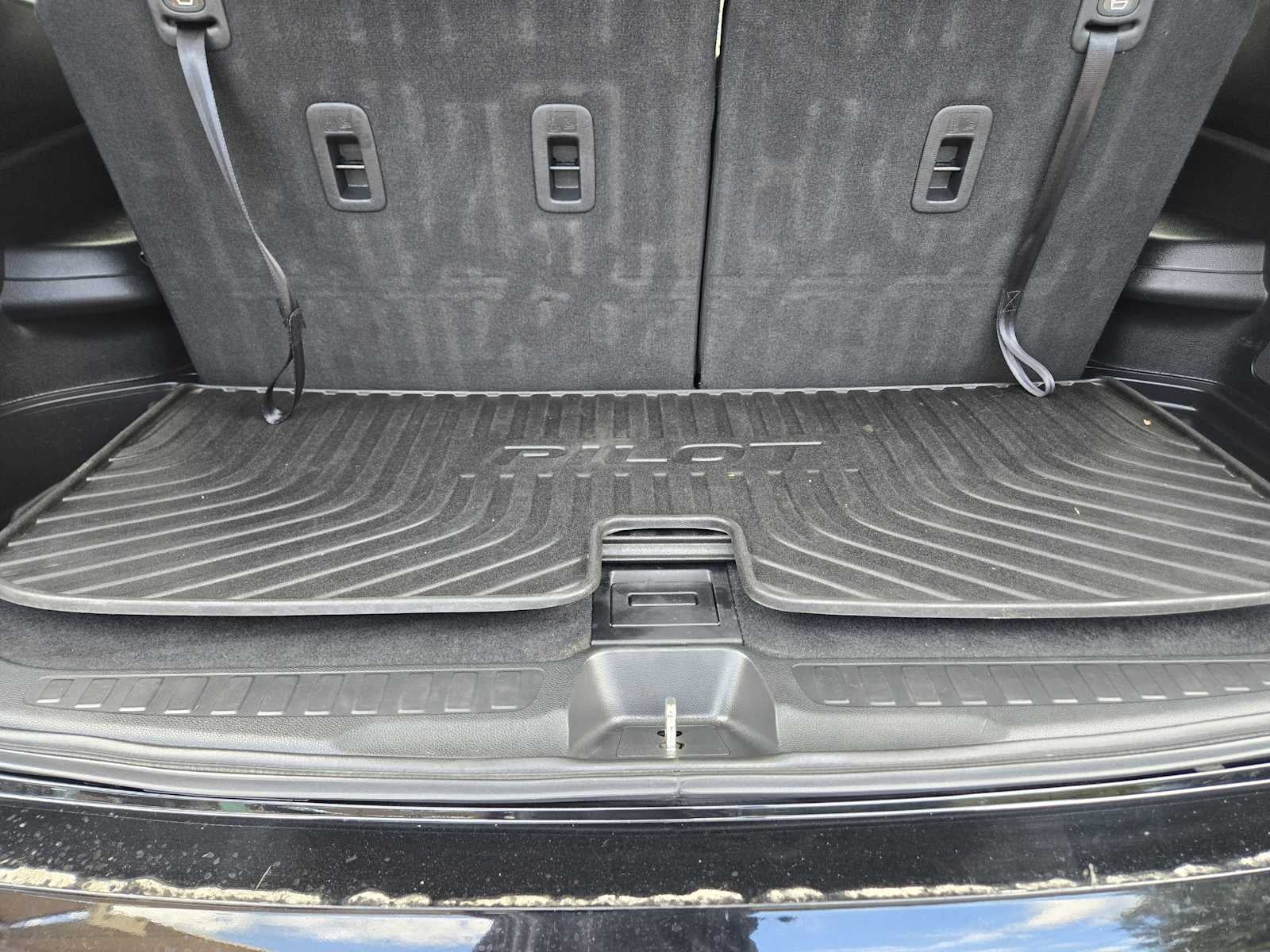 2021 Honda Pilot Touring 8-Passenger