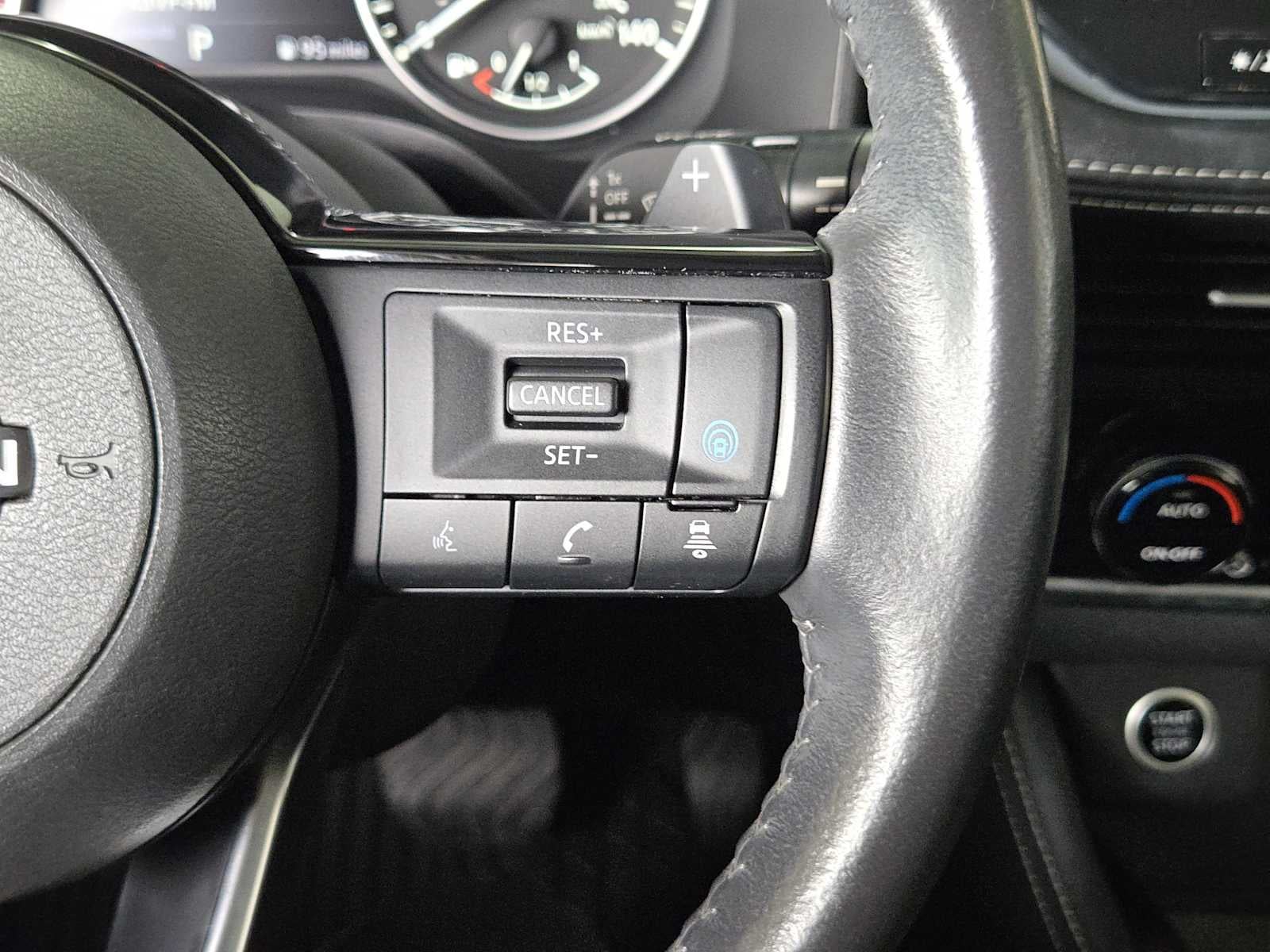 2022 Nissan Rogue SL