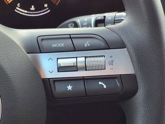 2025 Hyundai TUCSON SE