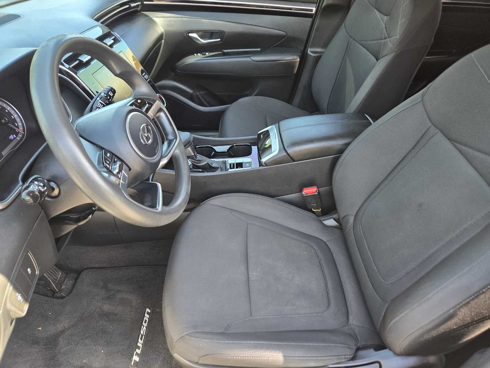 2022 Hyundai TUCSON SE